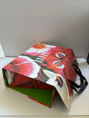 Gucci Floral Print Gift Bag in Red, Pink, Green